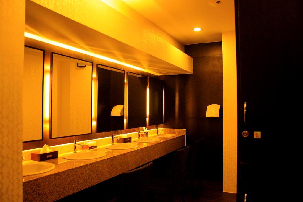 Sun Plaza Subic Hotel Olongapo Esterno foto