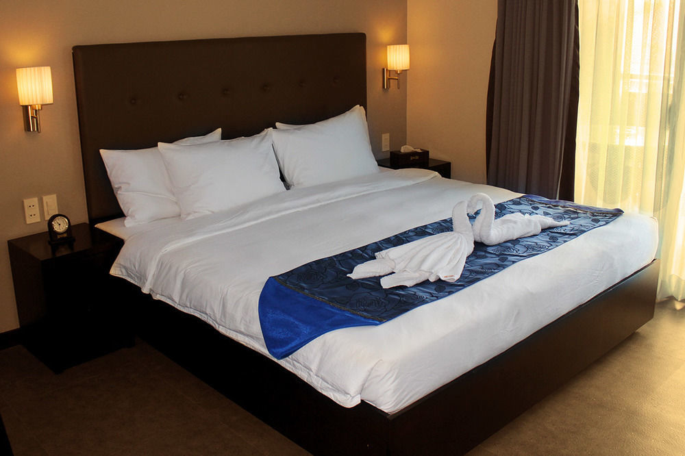 Sun Plaza Subic Hotel Olongapo Esterno foto