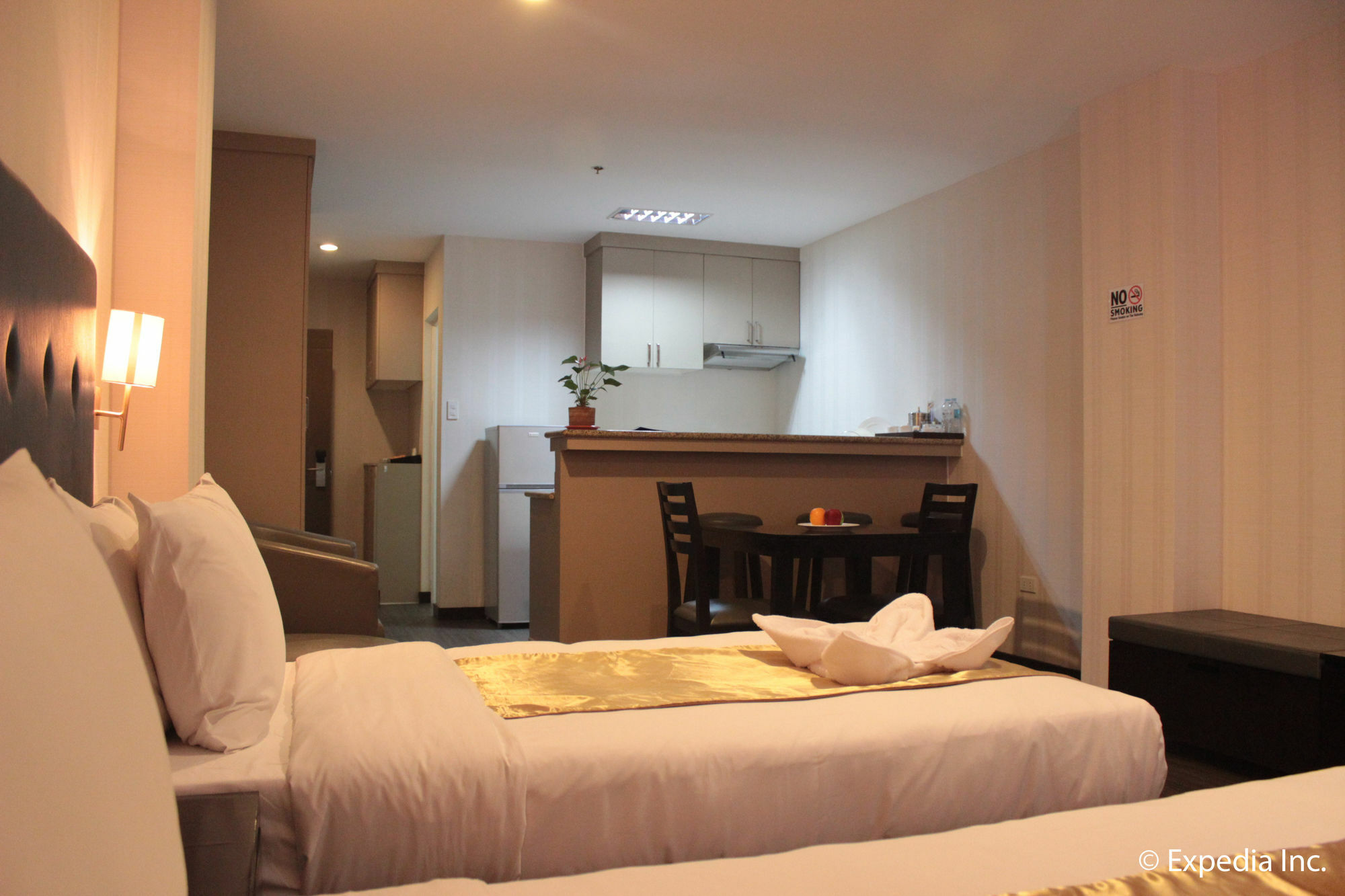 Sun Plaza Subic Hotel Olongapo Esterno foto