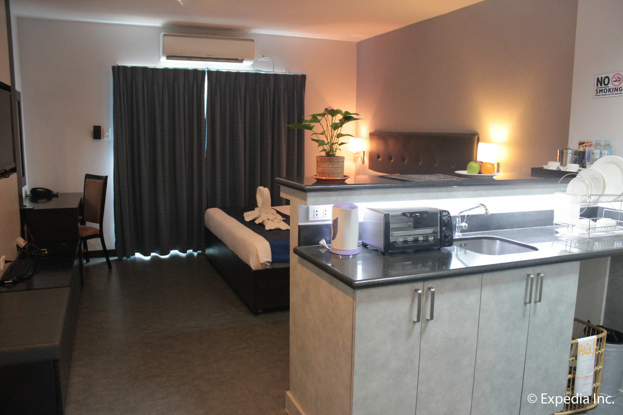 Sun Plaza Subic Hotel Olongapo Esterno foto